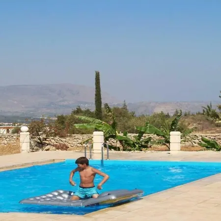 Viola Suites- 5 With Shared Pool *